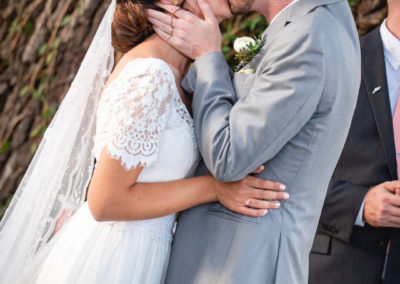 Scott and Jocelyn just married kiss