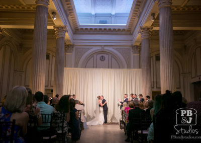 Kate and Steven wedding kiss