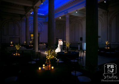 Kate and Steven kissing in dark