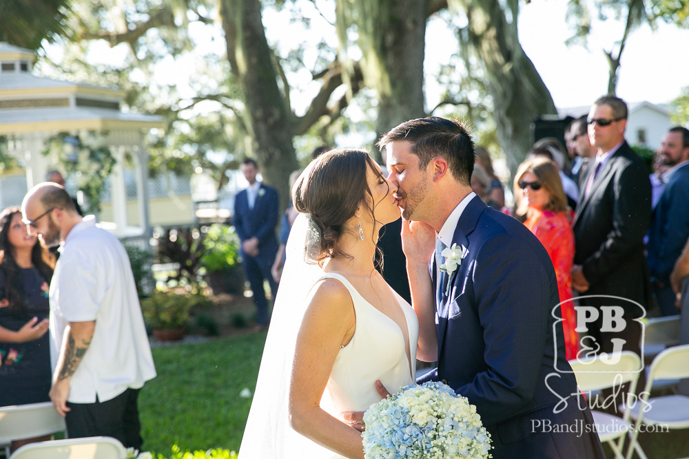 Lakeside Inn Wedding